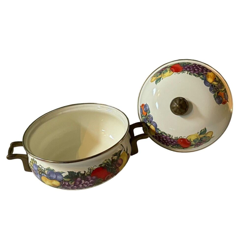 Cornucopia Enamel Cooking Dutch 8” Oven Pot Lid Fruit‎ Design Brass Trim Cottage